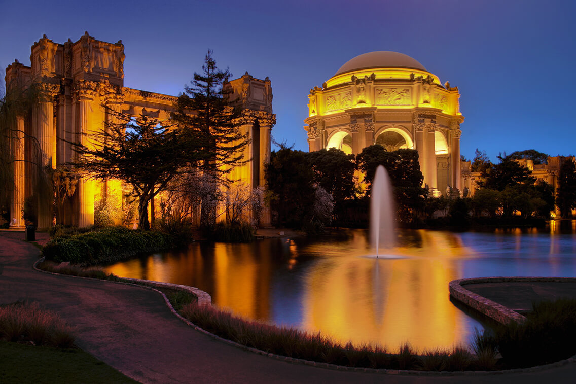 Palace of Fine Arts after completion at night