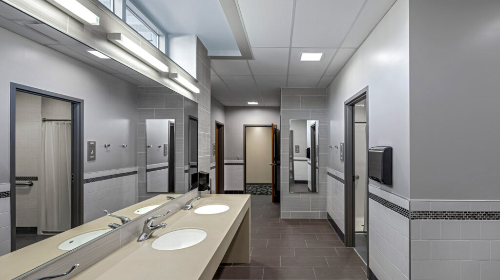 Interior Inclusive Bathroom at the University of Missouri Gateway Hall residential hall.
